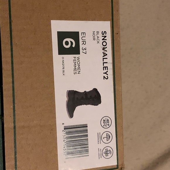 Winter boots - Picture 1 of 5